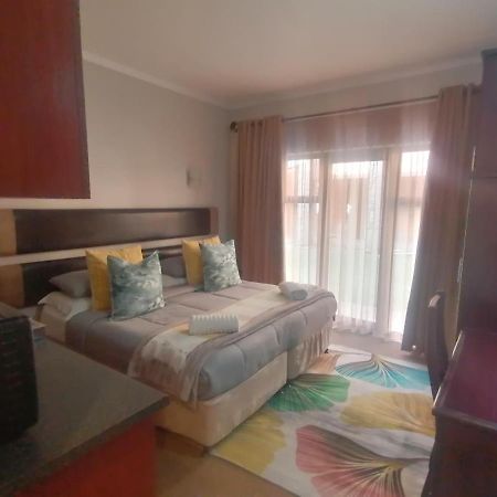Ferienwohnung Reliwave Pty Ltd Bloemfontein Exterior foto